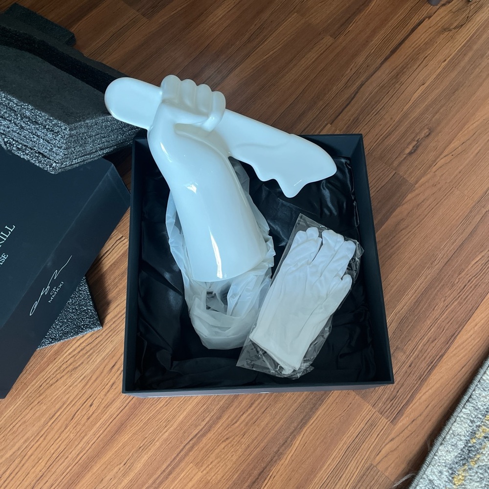Limited Edition Cleon Peterson Kill Vase